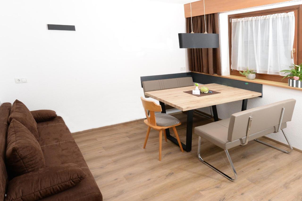 Apart Alpina Huben Längenfeld Extérieur photo