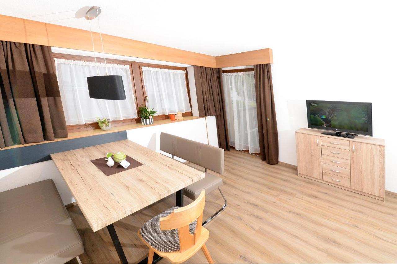 Apart Alpina Huben Längenfeld Extérieur photo