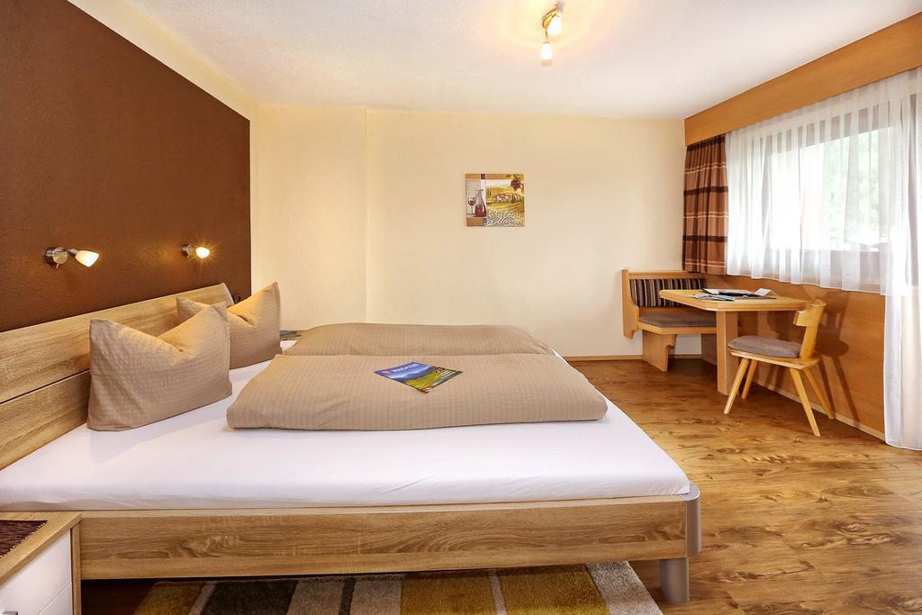 Apart Alpina Huben Längenfeld Chambre photo